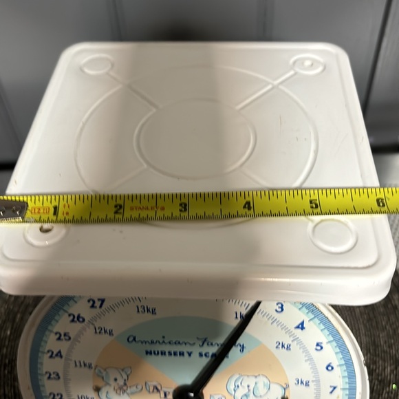 Vintage American Family Nursery Scale - Picture 7 of 8